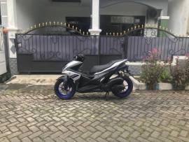 Dijual / oper kredit yamaha aerox r 2019 silver