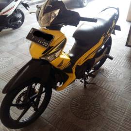 Di jual supra 125 cw dd