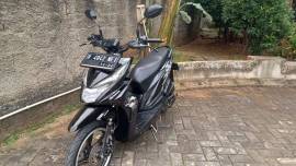 Honda beat street 2017 siap pakai jalan