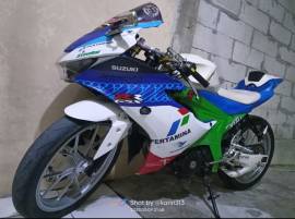 GSX R150 warna biru