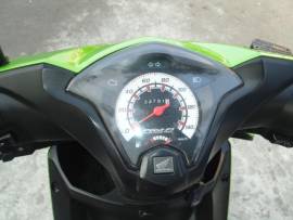 Motor Matic HONDA BEAT FI 2013 Si Hijau Cakep