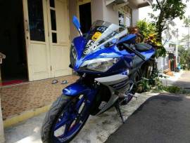 Yamaha R15 Racing blue 2016