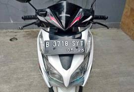 Honda Vario Tahun 2015 Warna Putih